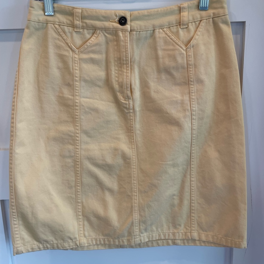 Vintage soft yellow summer skirt - Picture 2 of 13